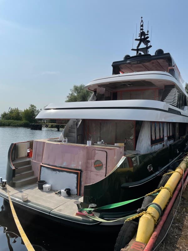 Exterior Finishing Afloat (Exterior Fit-out)